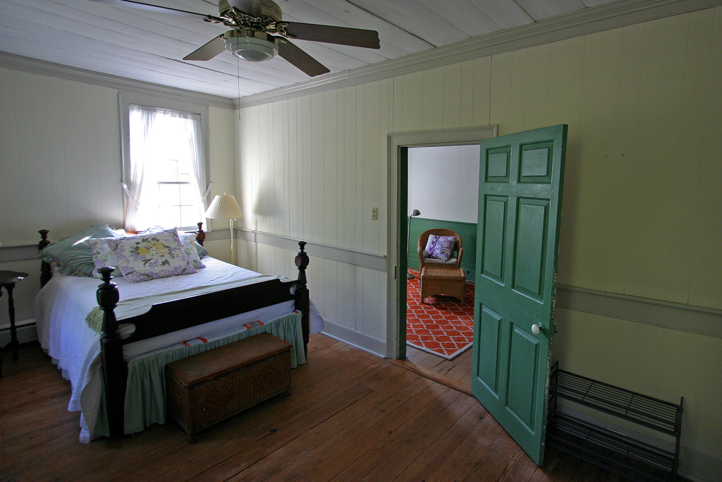 east bed to hall